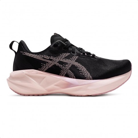Tênis Asics Novablast 5 Feminino Preto / Rosa Claro