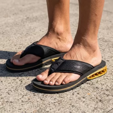 Sandália Kenner Rakka Sport Preto / Dourado