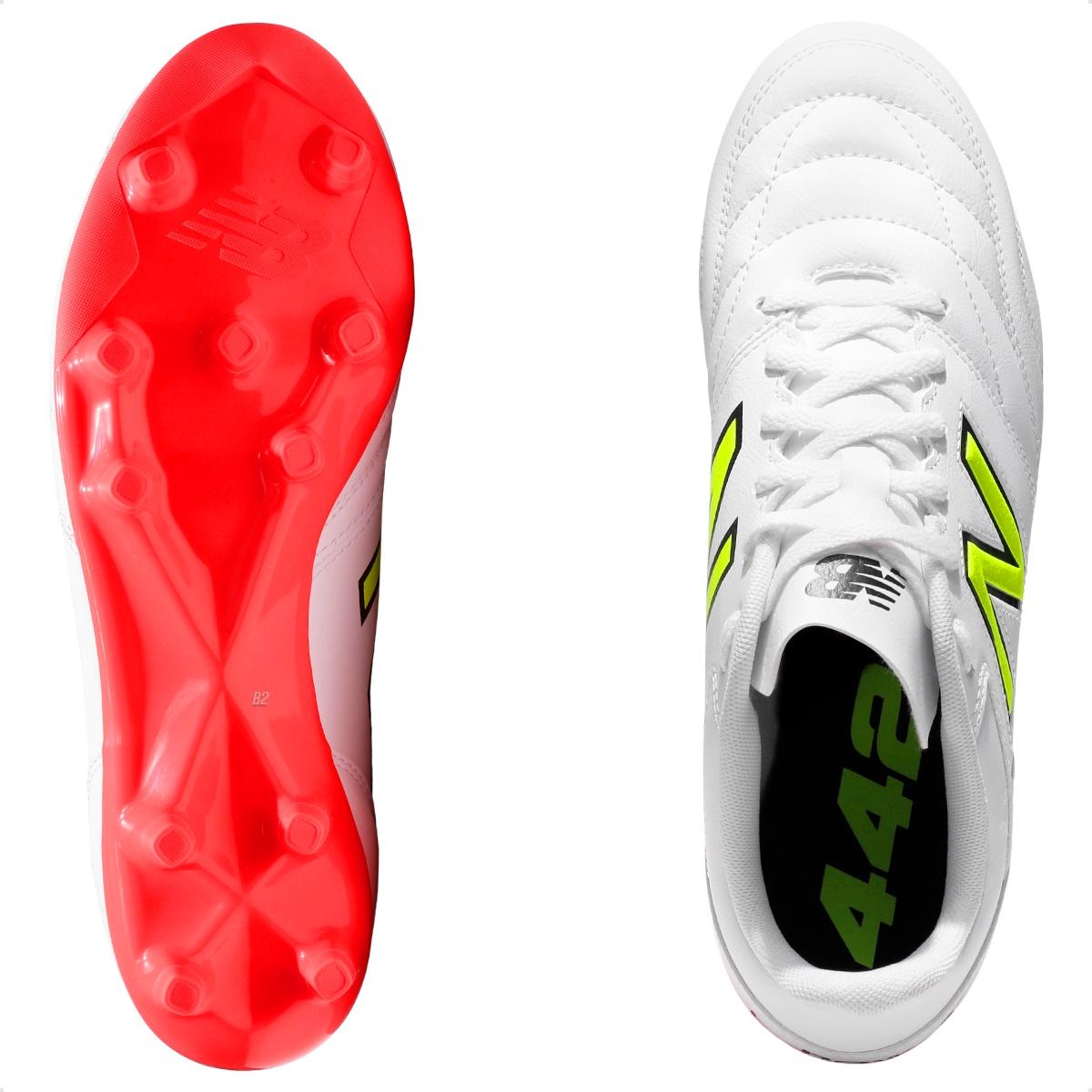 Chuteira Campo New Balance 442 V2 Academy Fg Masculina Branco / Coral