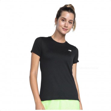 Camiseta New Balance Sport Essentials Feminina Preto / Preto