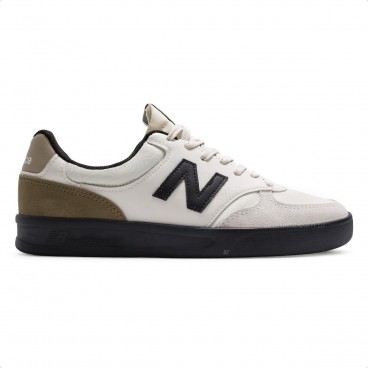 Tênis New Balance Ct300 v3 Masculino Bege / Preto