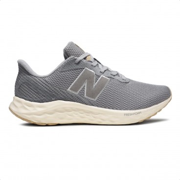 Tênis New Balance Fresh Foam Arishi V4 Masculino Cinza / Bege