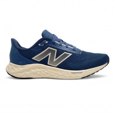 Tênis New Balance Fresh Foam Arishi V4 Masculino Marinho / Bege