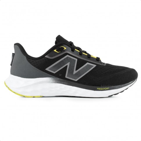 Tênis New Balance Fresh Foam Arishi V4 Masculino Preto / Amarelo