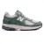 Tênis New Balance 2002r Unissex verde / bege