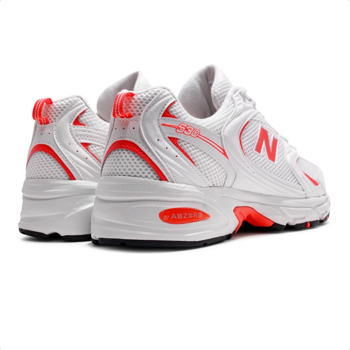 Tênis New Balance 530 Unissex Branco / Coral