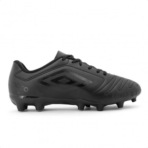 Chuteira Campo Umbro Class AG Masculino Preto / Preto