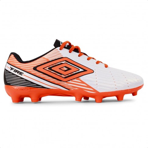 Chuteira Campo Umbro Fire Masculina Branco / Laranja