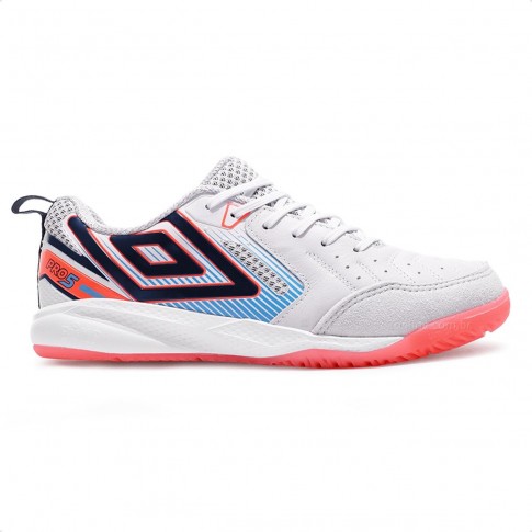 Chuteira Futsal Umbro Pro 5 Bump Masculina Branco / Coral