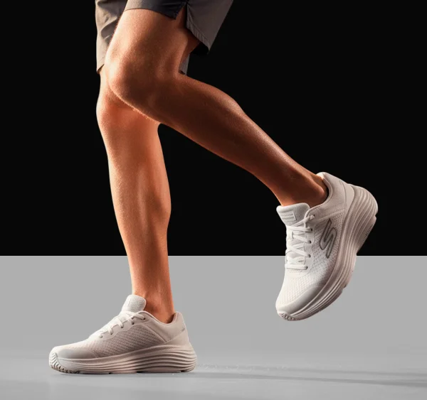 Skechers Max Cushioning