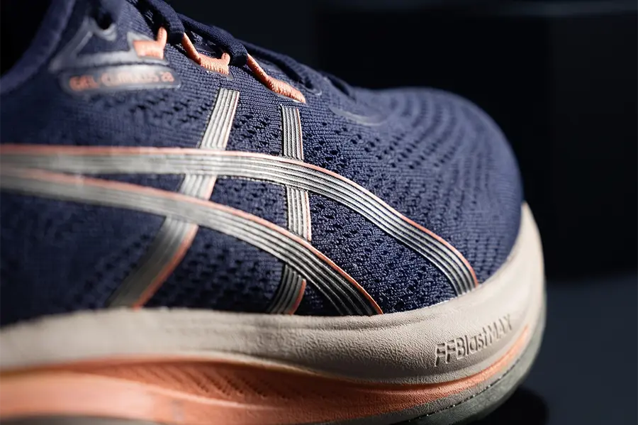 Tênis ASICS GEL-CUMULUS 28