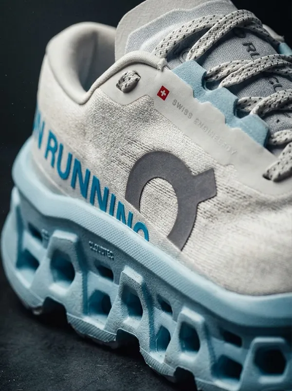 On Cloudmonster 3 Feminino solado