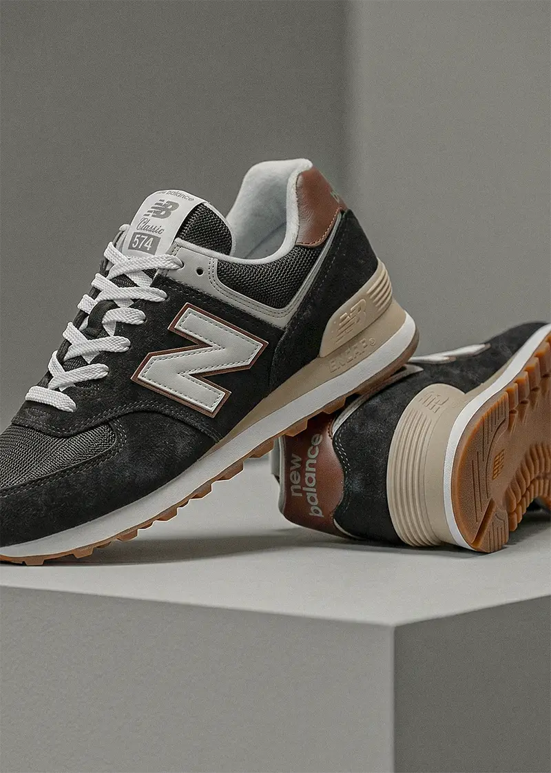 Detalhes do New Balance 574 V2