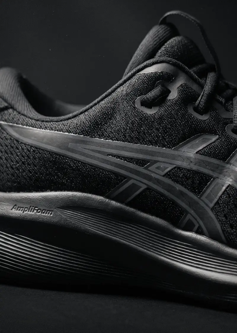 Detalhes do Asics Gel Excite 11