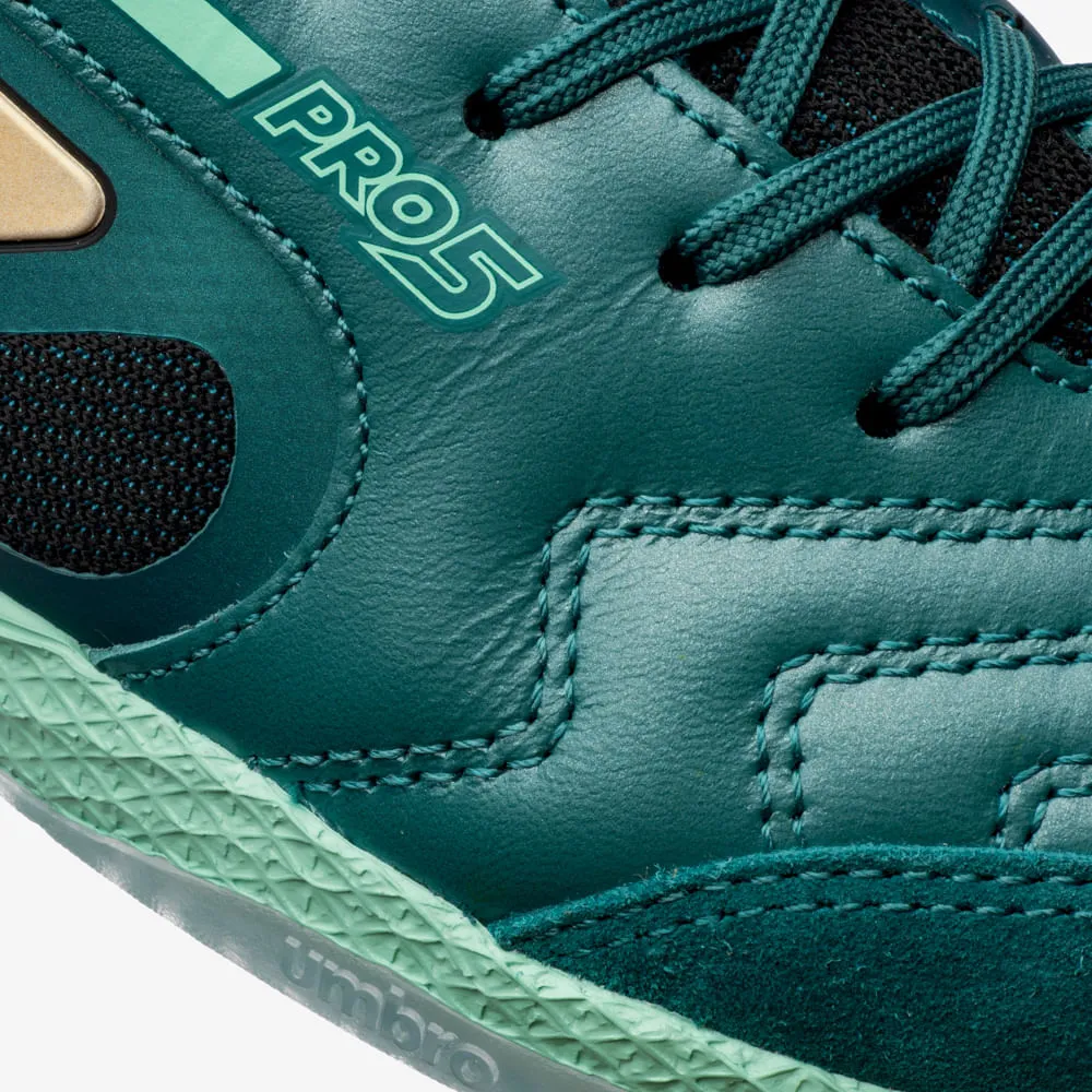 Detalhes da Chuteira Umbro Pro 5 Bump