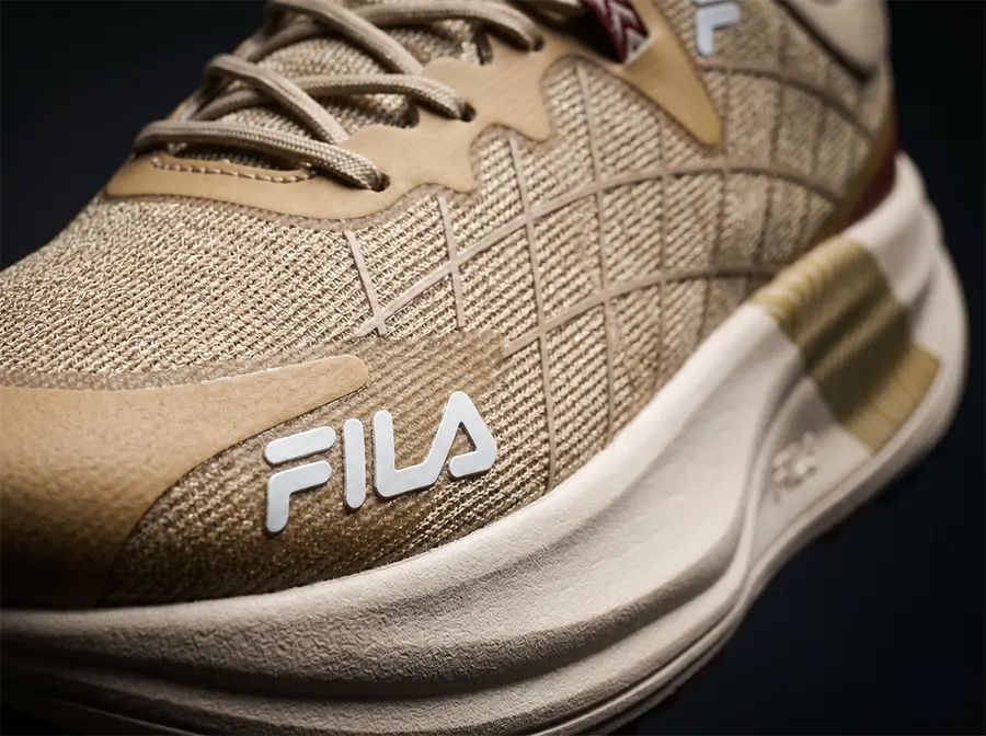 Detalhes do Fila Racer Skytrail