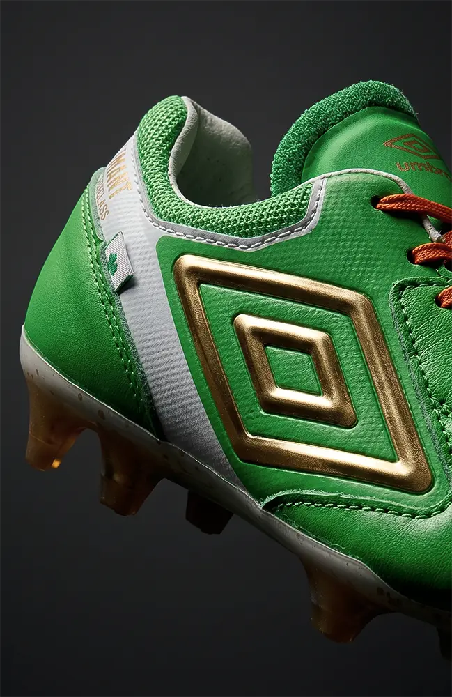 Chuteira Umbro Adamant Master Class Pro STP
