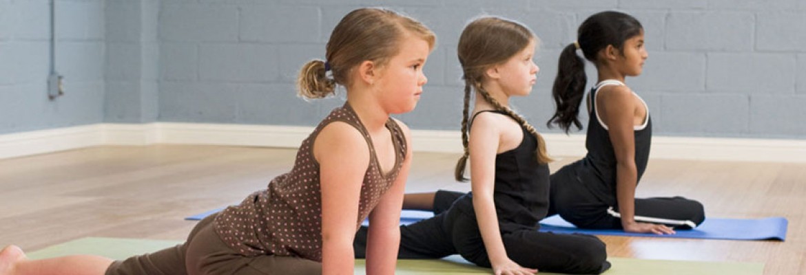 A Yoga com Música para Crianças
