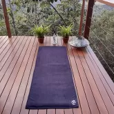 Toalha Preta Antiderrapante Yoga - Absorção, Aderência e Higiene para sua Prática!